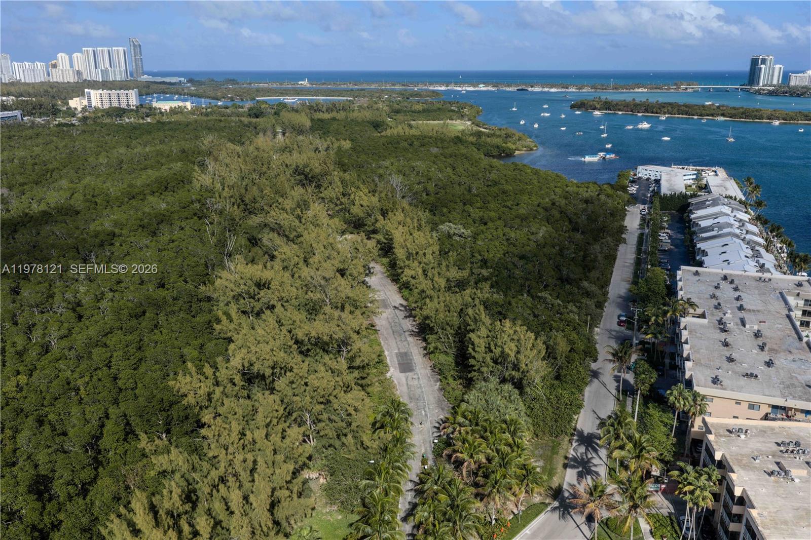 2600 NE 135th St #3C-A North Miami, FL 33181