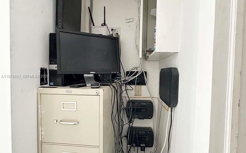 10200 NW 25th St #113 Doral, FL 33172