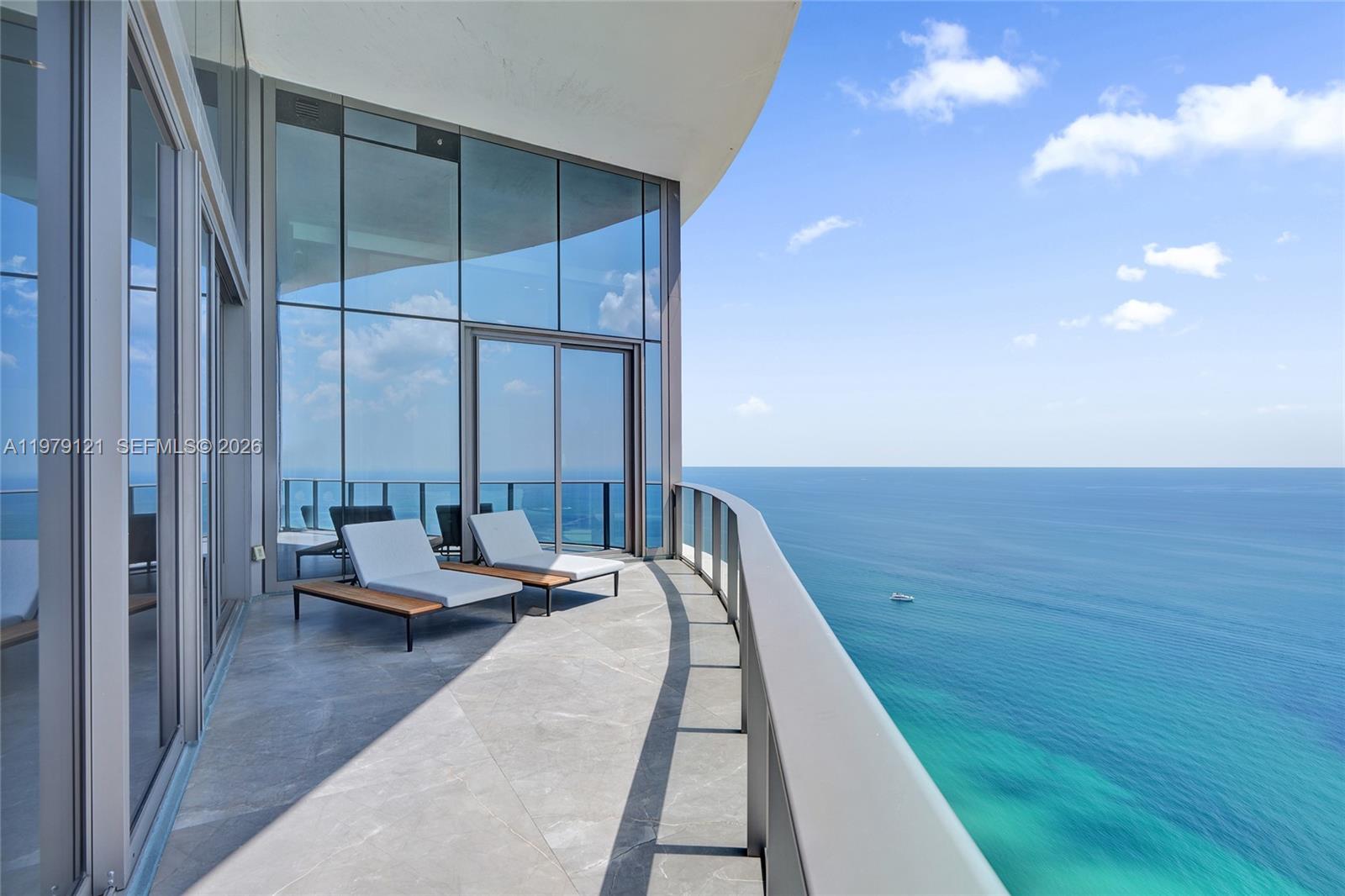 image Ritz-Carlton Sunny Isles Beach11