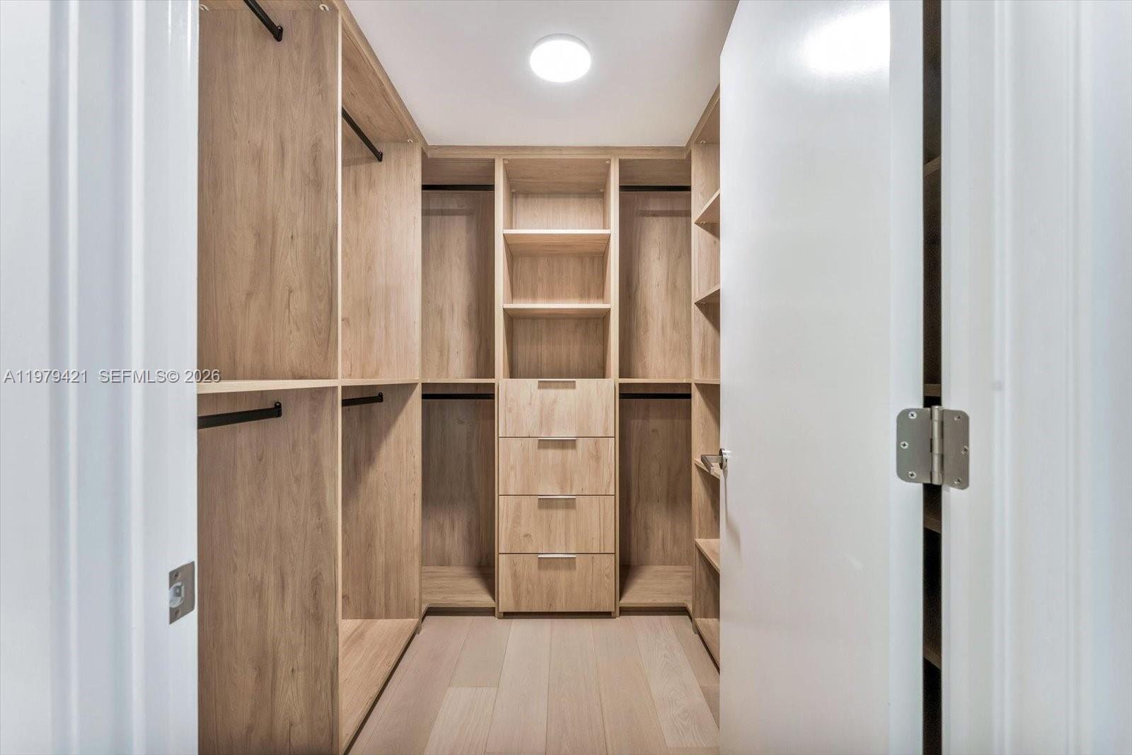 9201 E Bay Hbr Dr #503 Bal Harbour, FL 33154