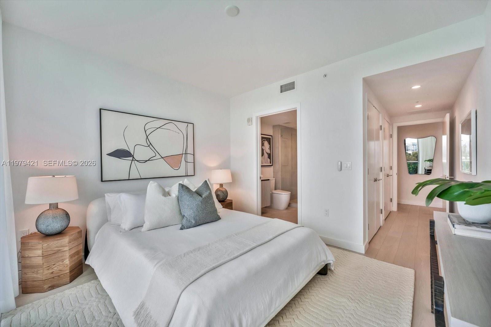 9201 E Bay Hbr Dr #503 Bal Harbour, FL 33154