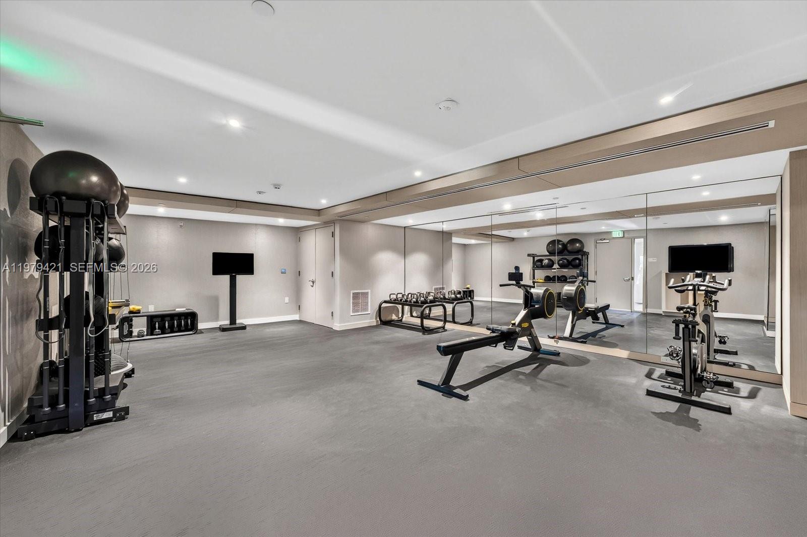 9201 E Bay Hbr Dr #503 Bal Harbour, FL 33154