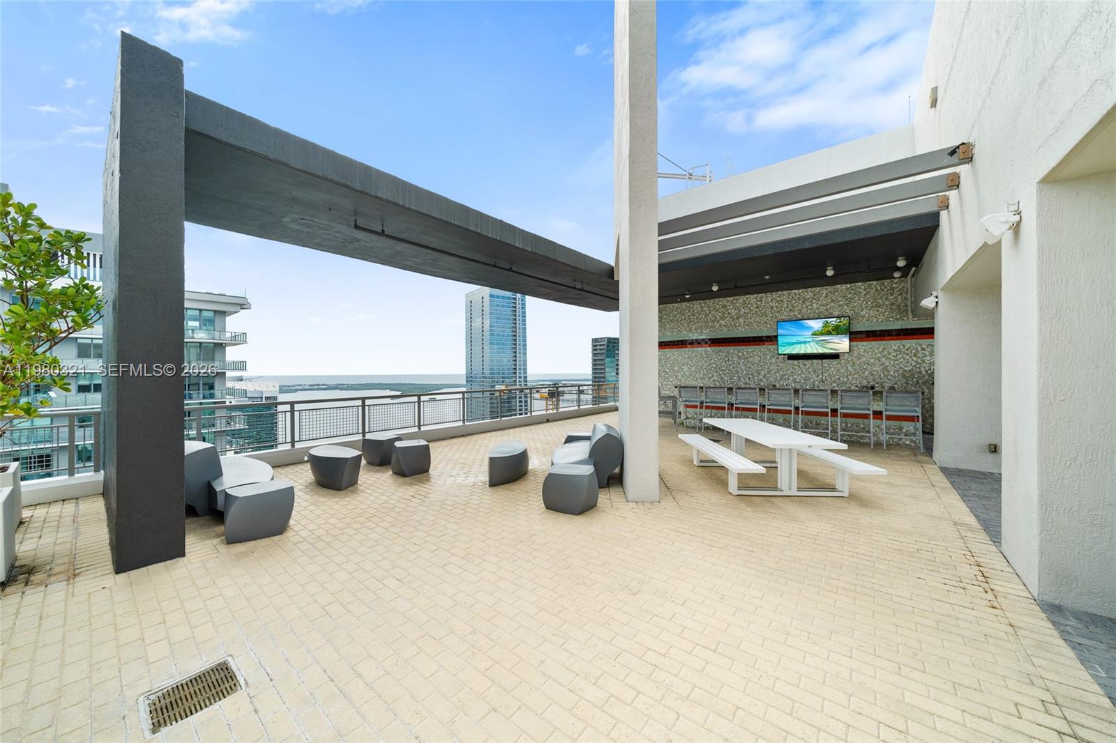 60 SW 13th St #4414 Miami, FL 33130