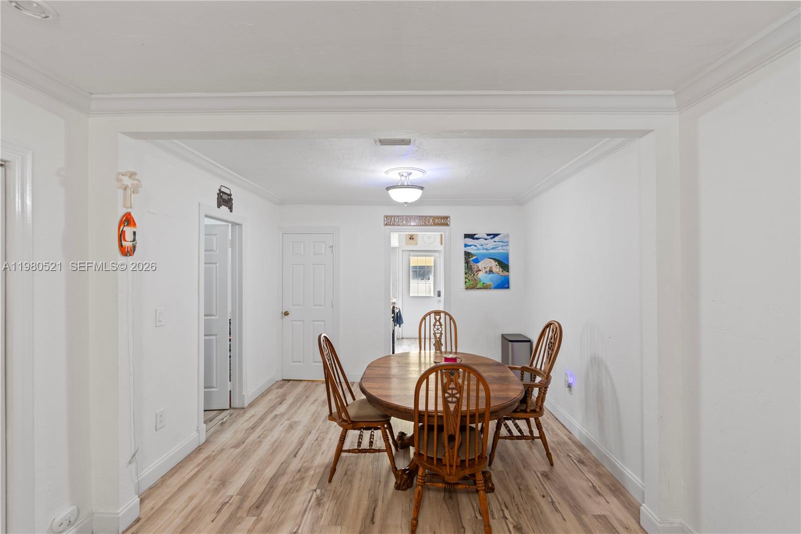 2532 SW 27th St Miami, FL 33133