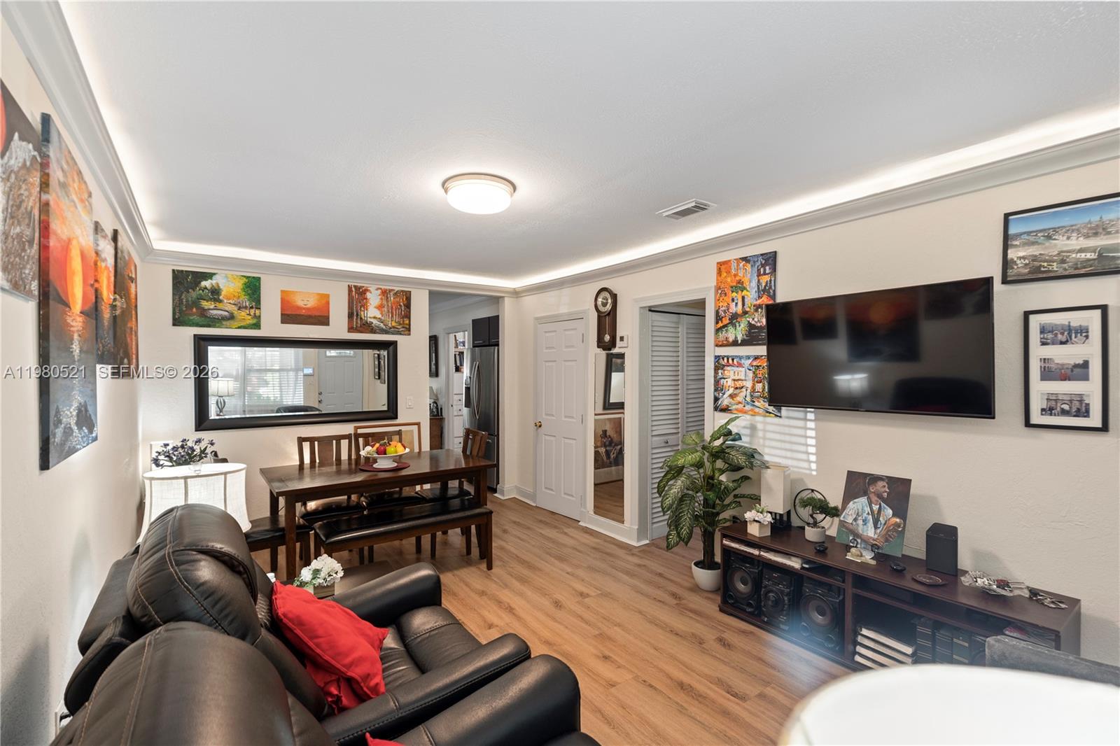 2532 SW 27th St Miami, FL 33133