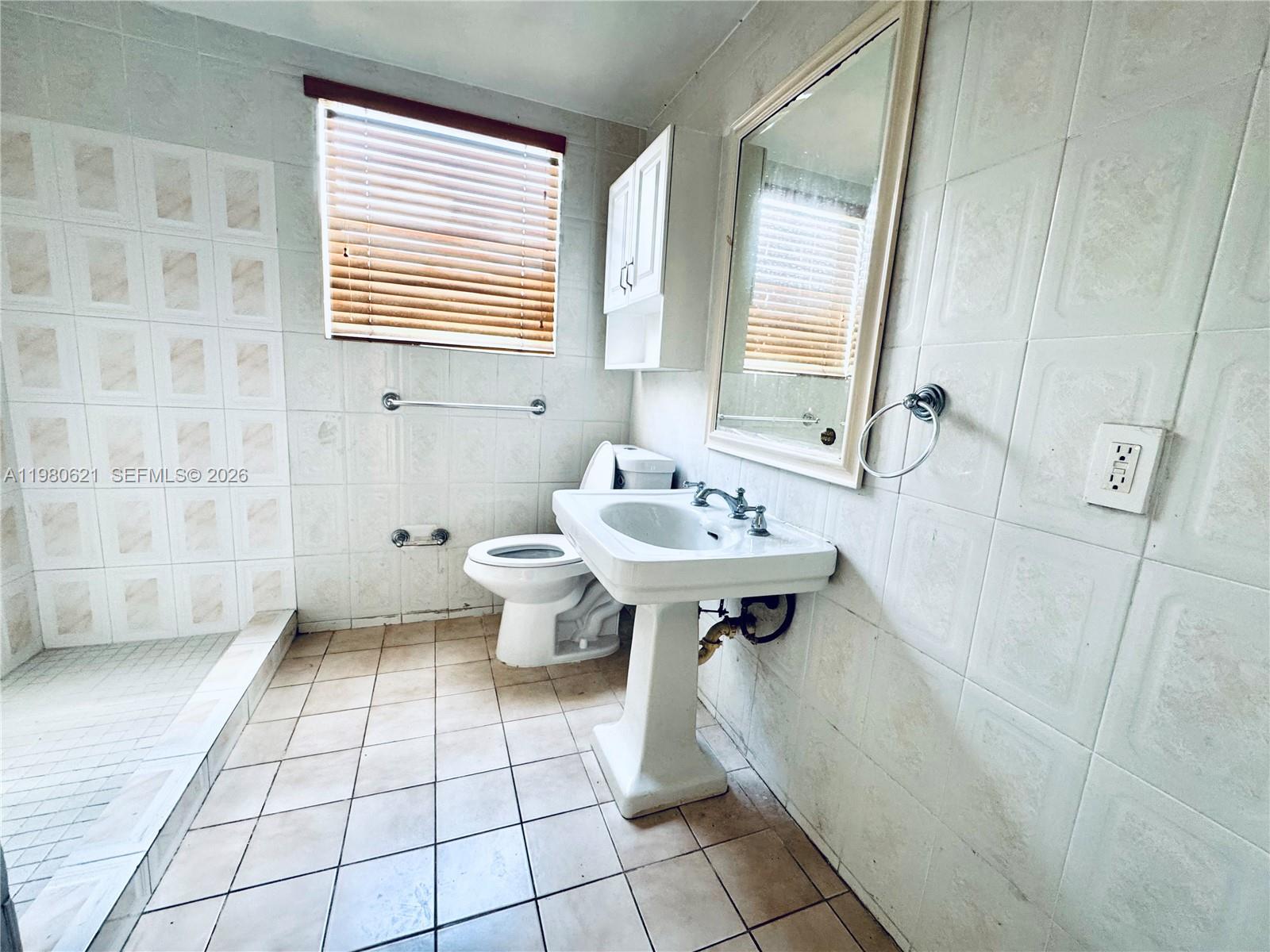 2395 SW 2nd St Miami, FL 33135