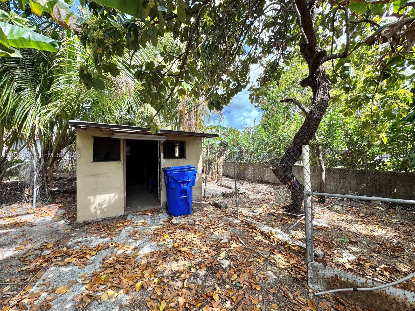 2395 SW 2nd St Miami, FL 33135