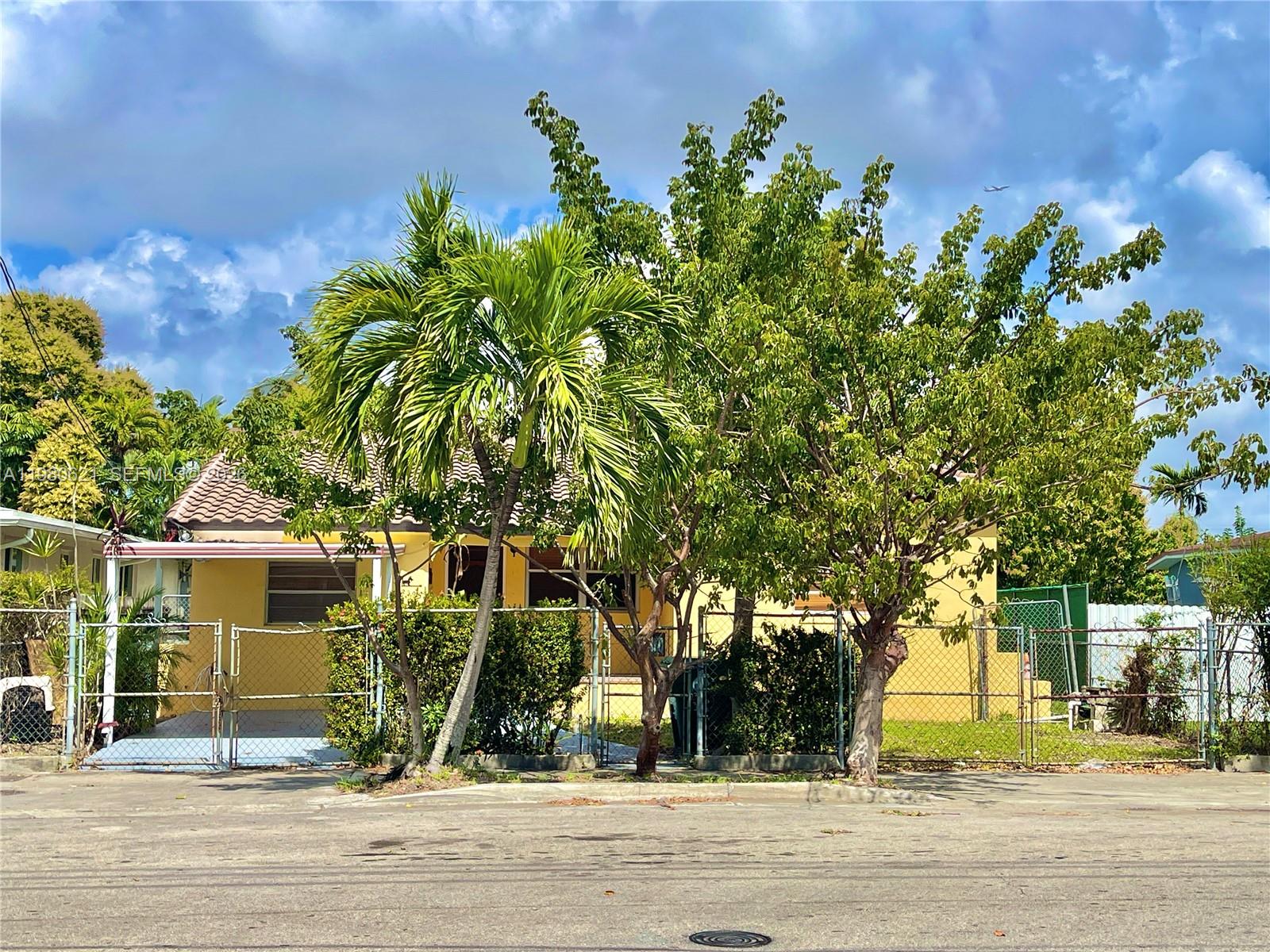 2395 SW 2nd St Miami, FL 33135