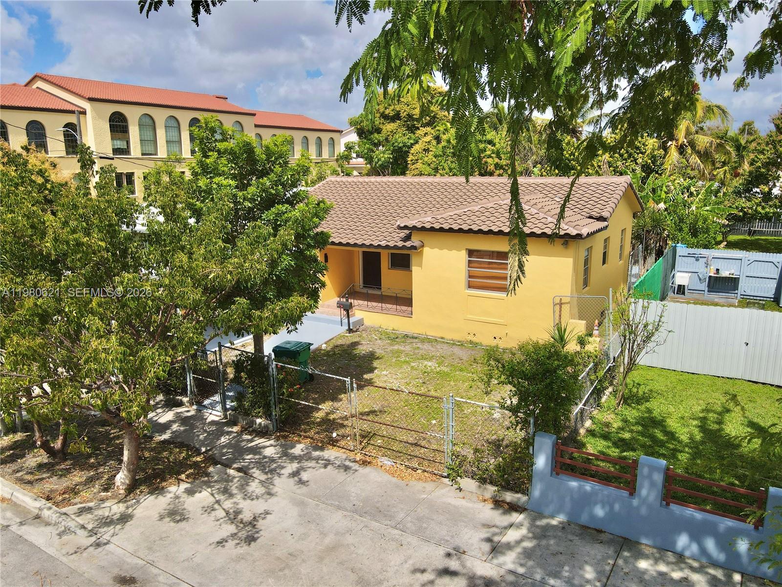 2395 SW 2nd St Miami, FL 33135