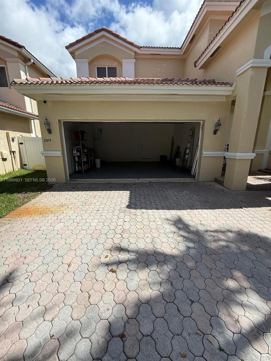 2313 SW 126th Ave Miramar, FL 33027