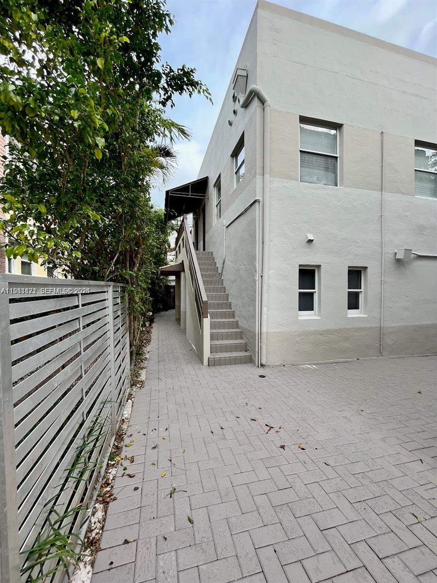 833 W 39th St #3 Miami Beach, FL 33140