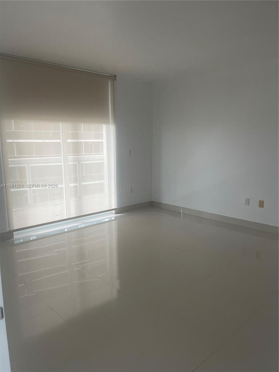 1800 N Bayshore Dr #1812 Miami, FL 33132