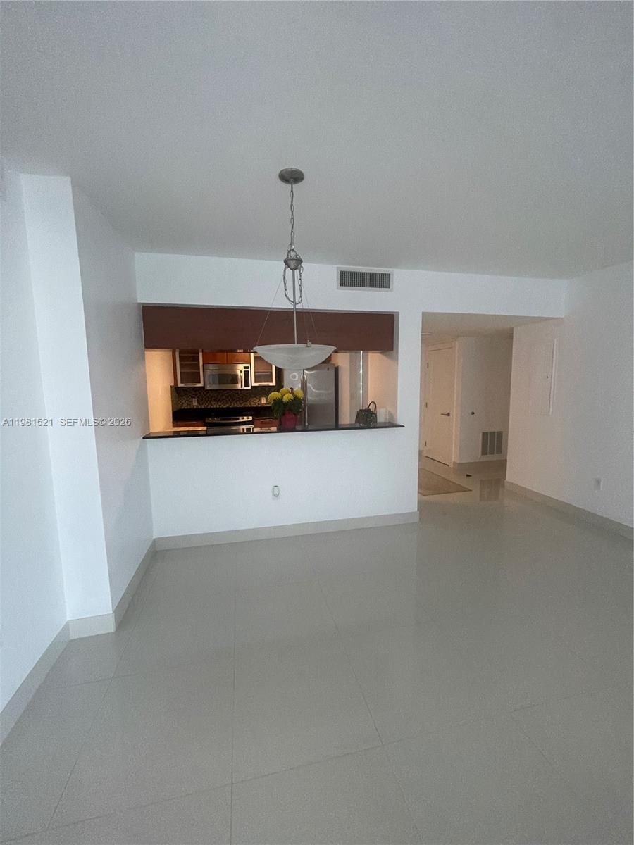 1800 N Bayshore Dr #1812 Miami, FL 33132