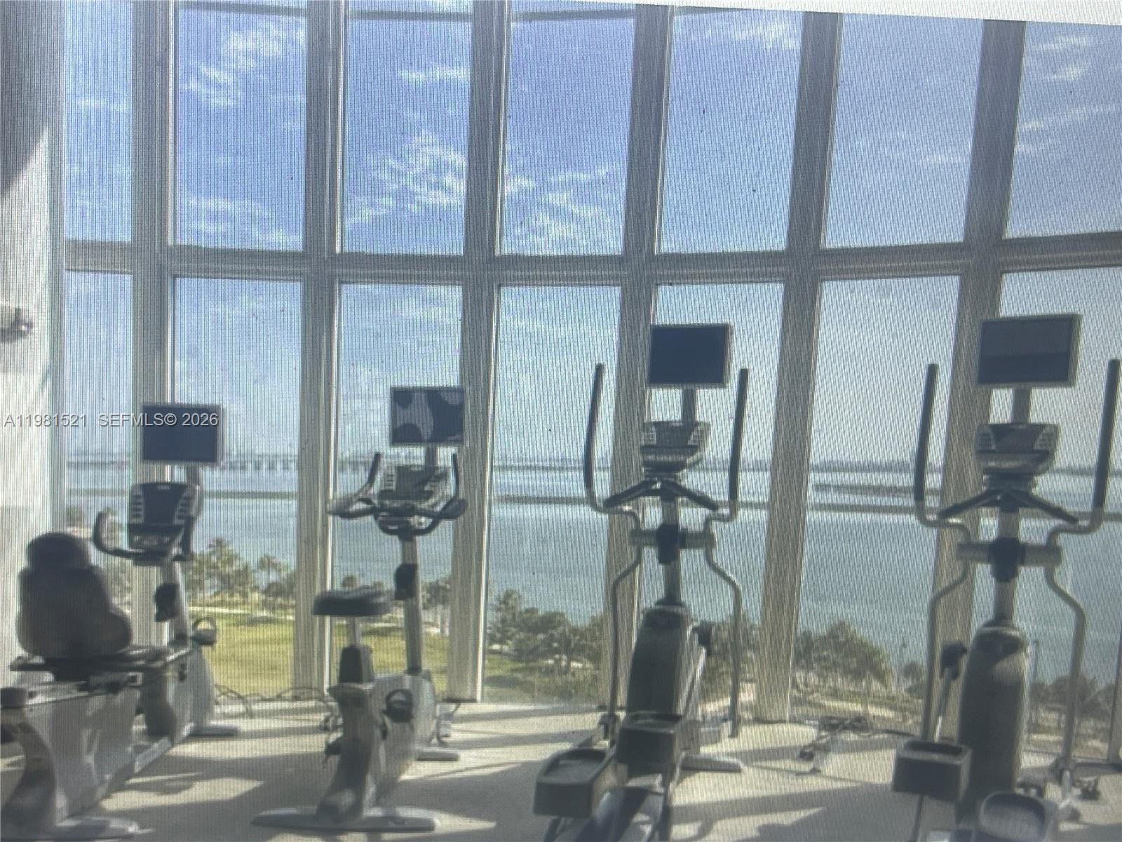 1800 N Bayshore Dr #1812 Miami, FL 33132