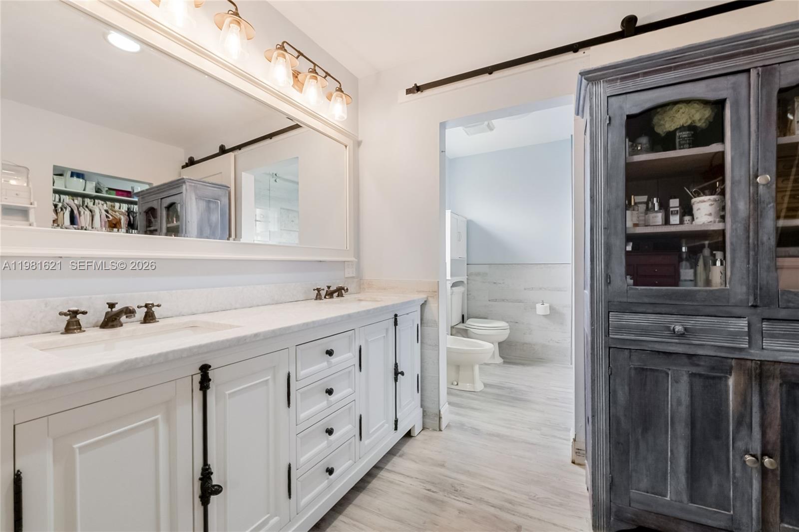 6350 NW 39th Ter Virginia Gardens, FL 33166