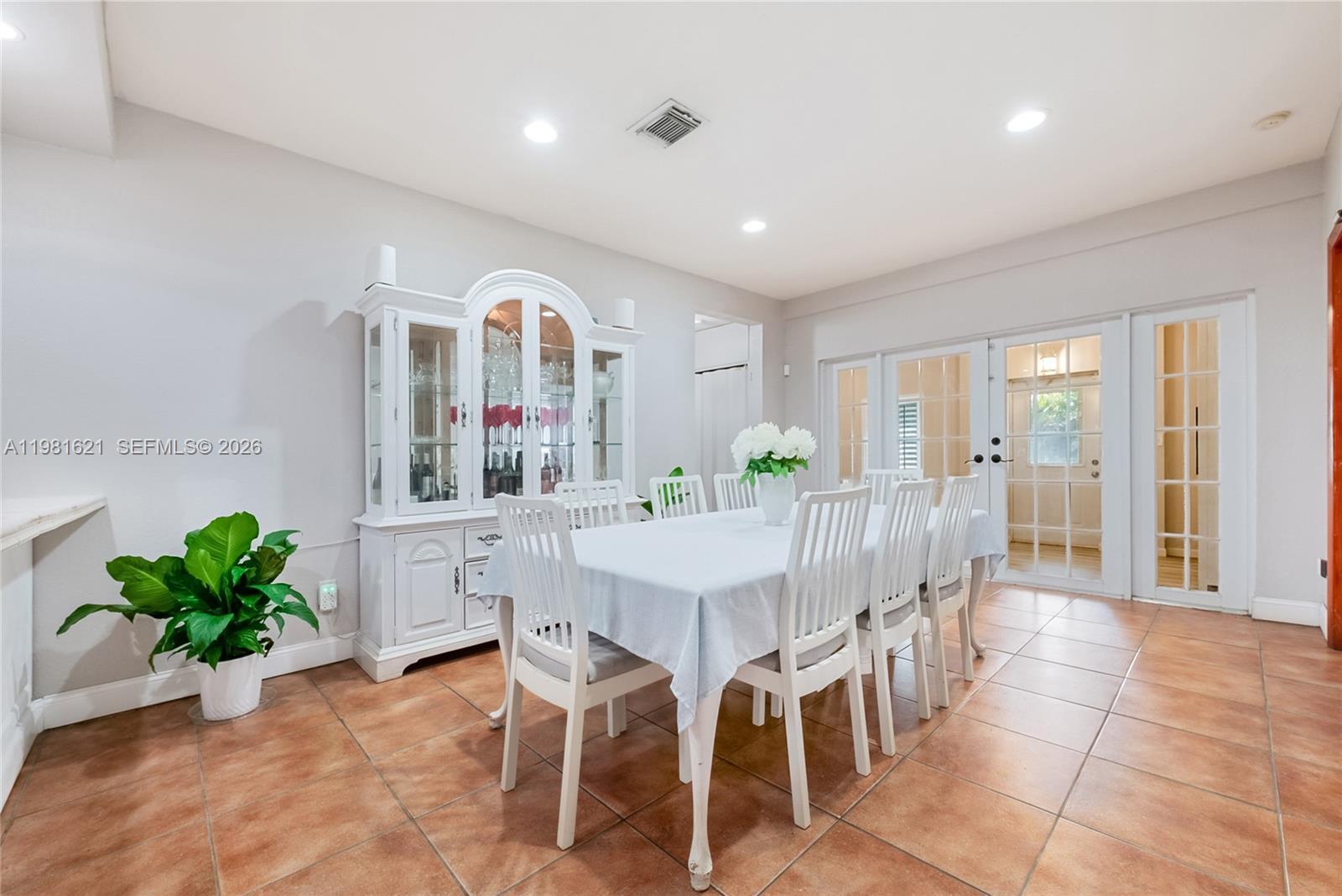 6350 NW 39th Ter Virginia Gardens, FL 33166