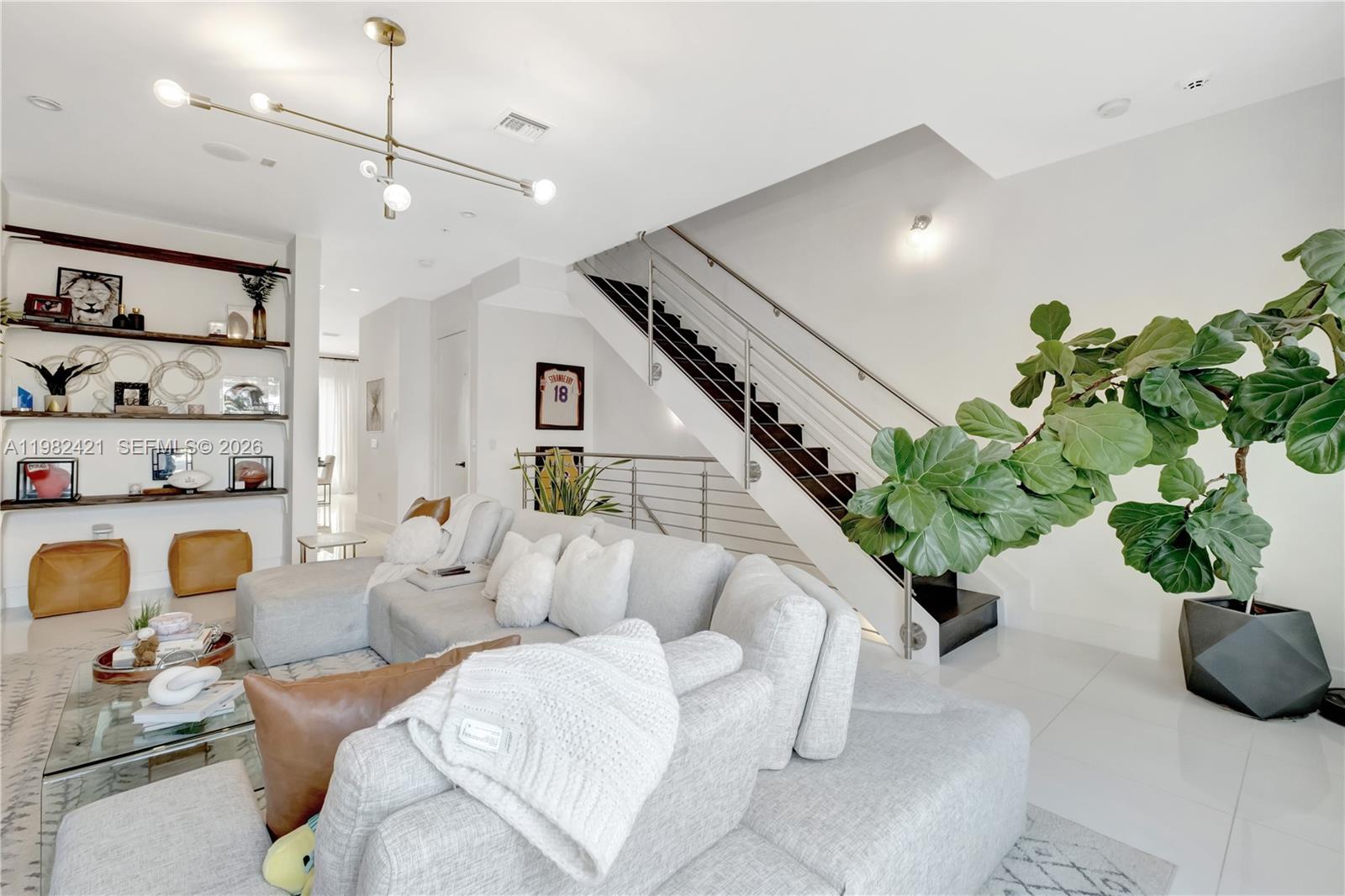 6630 NW 104th Path Doral, FL 33178