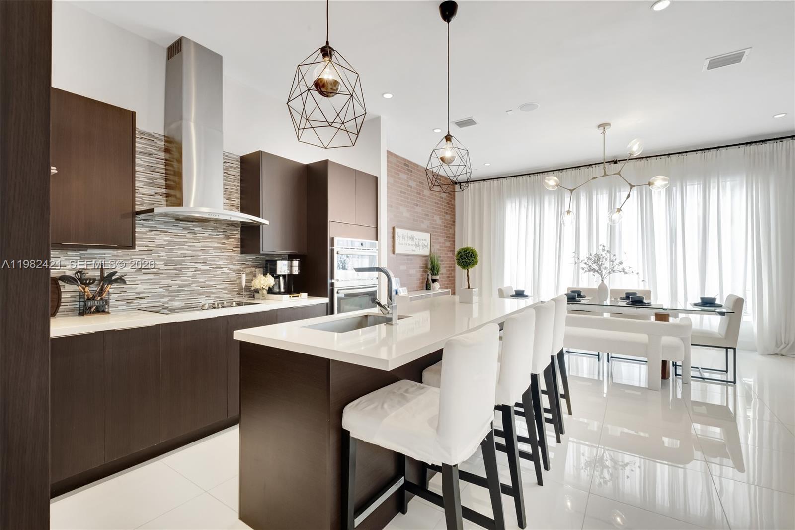 6630 NW 104th Path Doral, FL 33178