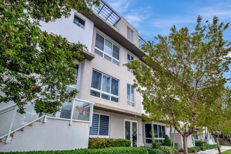 6630 NW 104th Path Doral, FL 33178