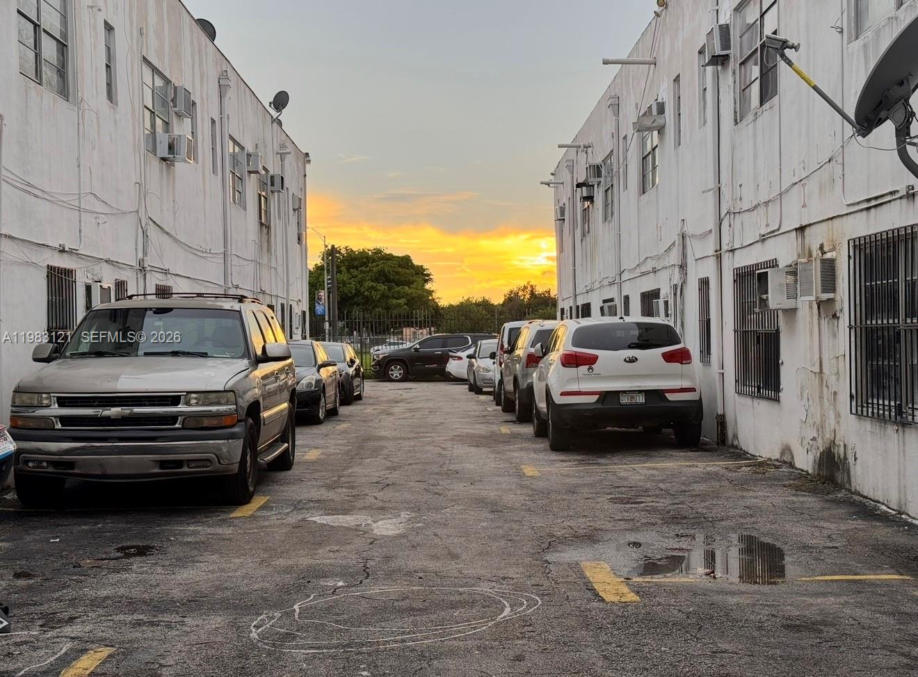 1601 NW 62nd St #6 Miami, FL 33147