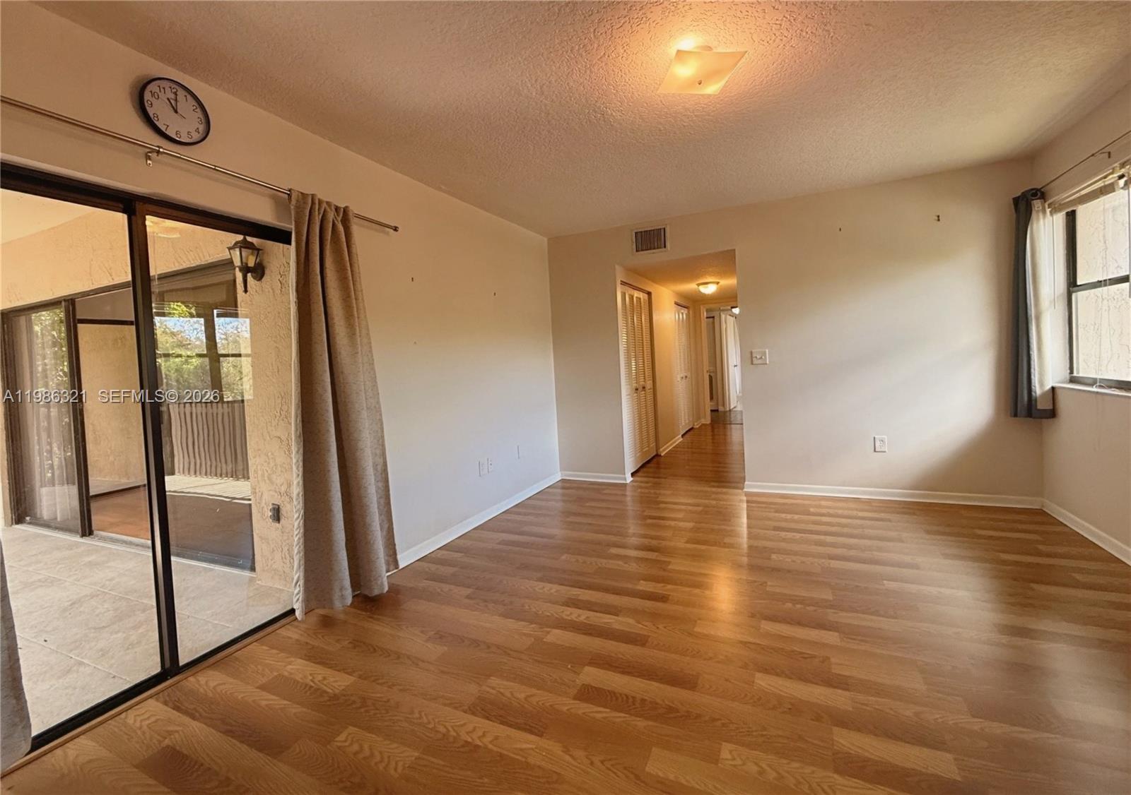 511 Ives Dairy Rd #301-6 Miami, FL 33179