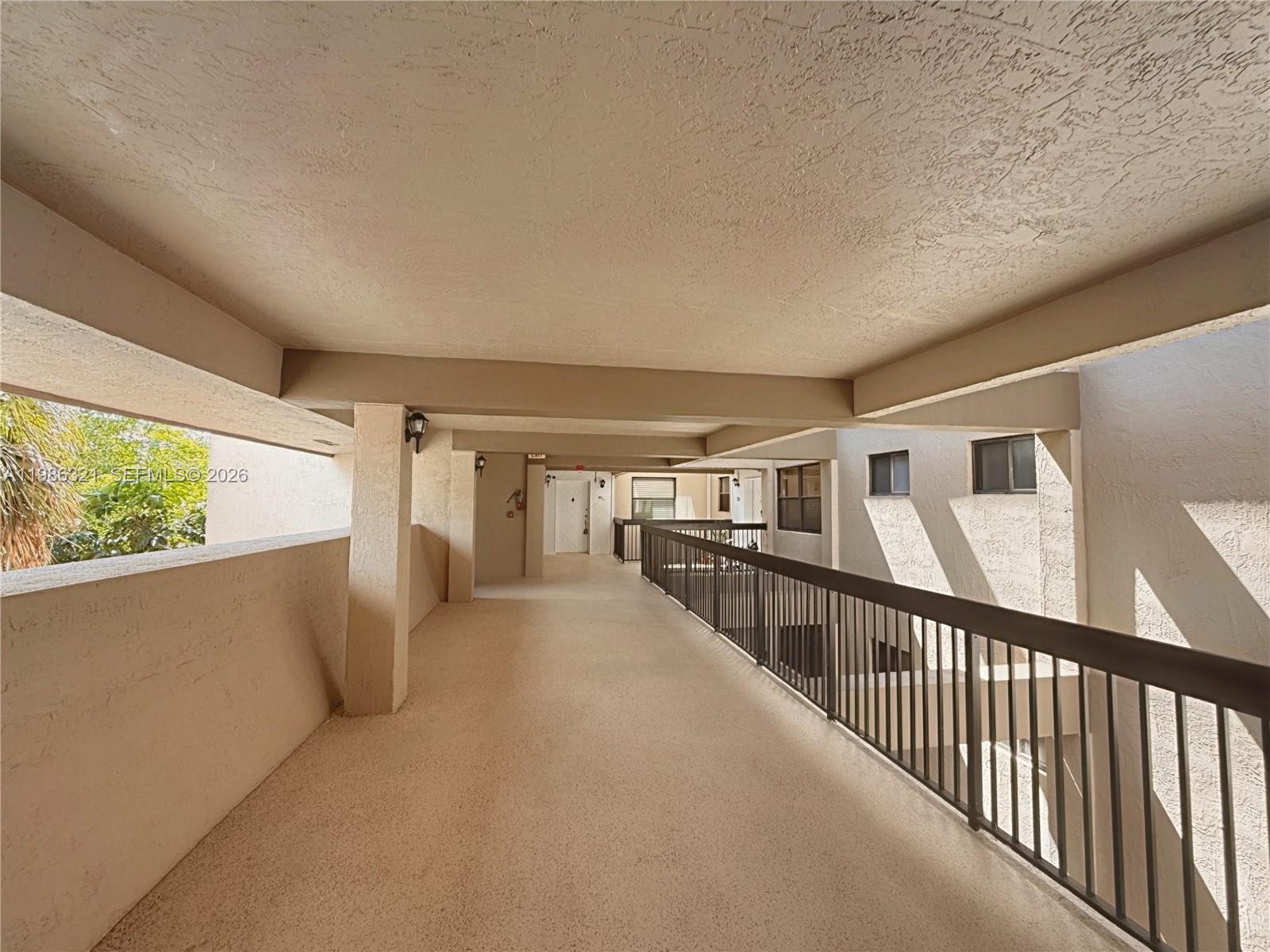 511 Ives Dairy Rd #301-6 Miami, FL 33179