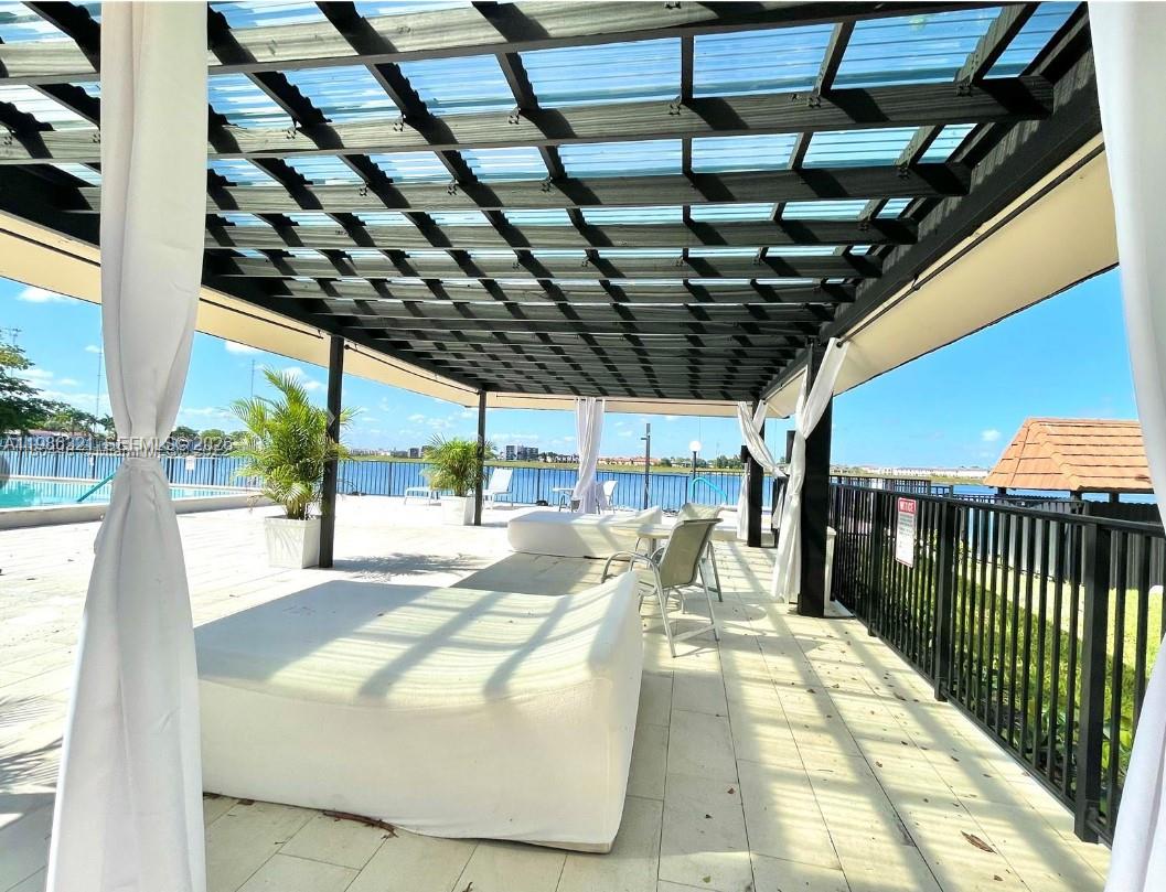 511 Ives Dairy Rd #301-6 Miami, FL 33179