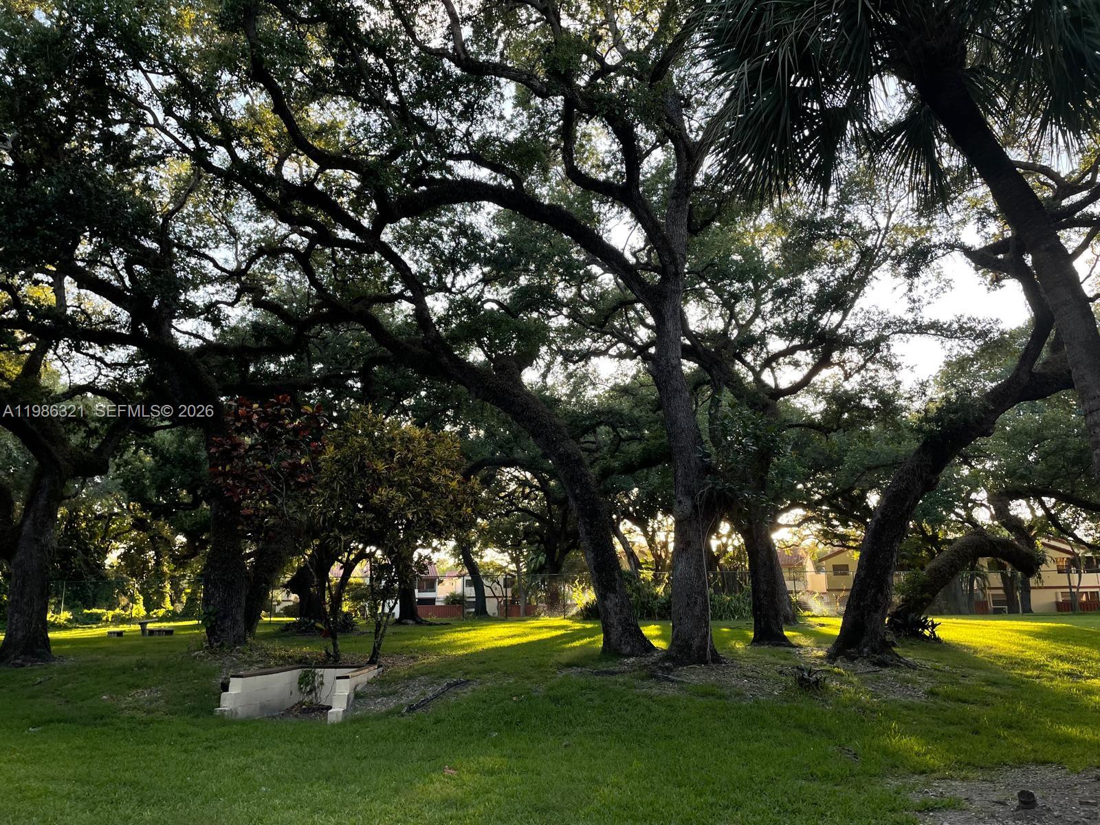 511 Ives Dairy Rd #301-6 Miami, FL 33179