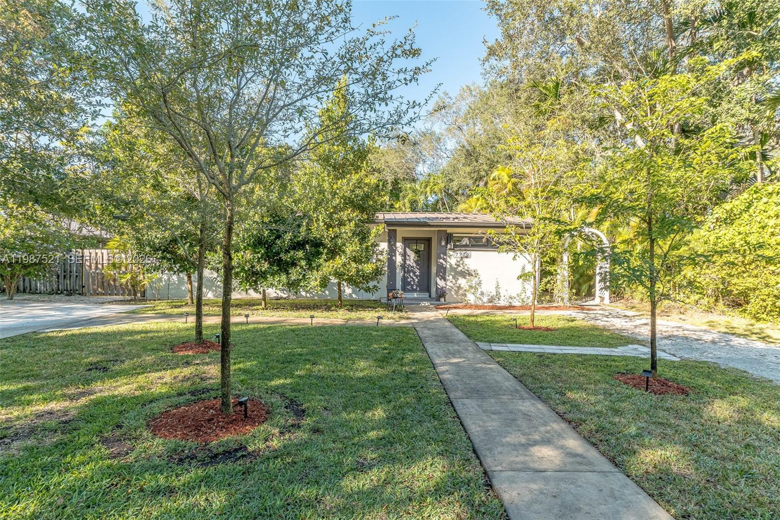 7720 SW 59th Ct South Miami, FL 33143