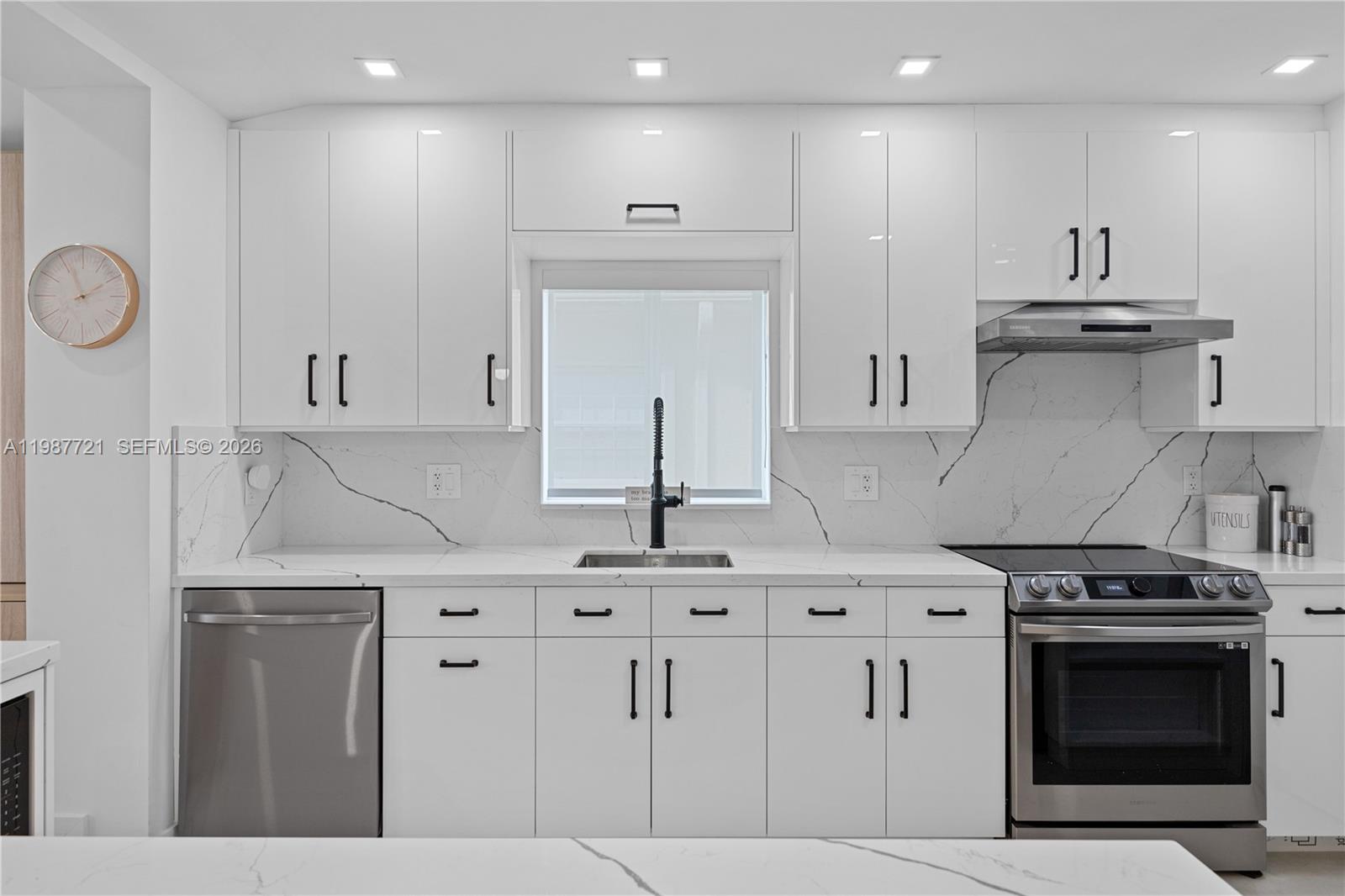 8926 Emerson Ave Surfside, FL 33154