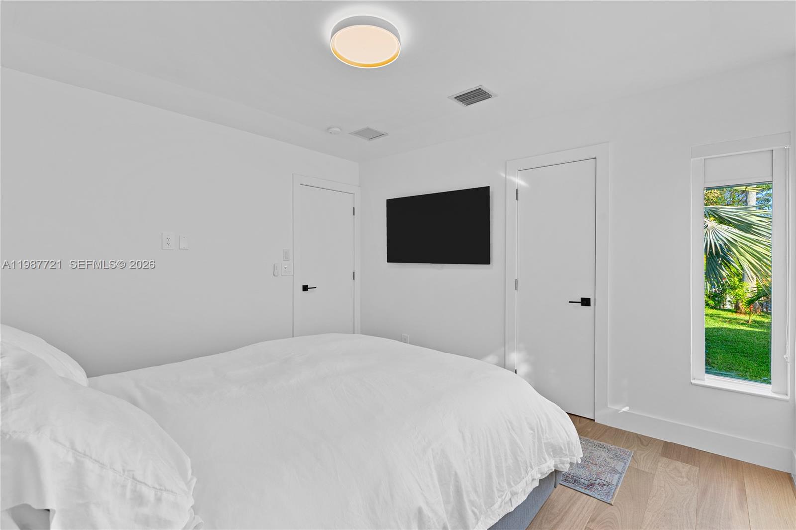 8926 Emerson Ave Surfside, FL 33154