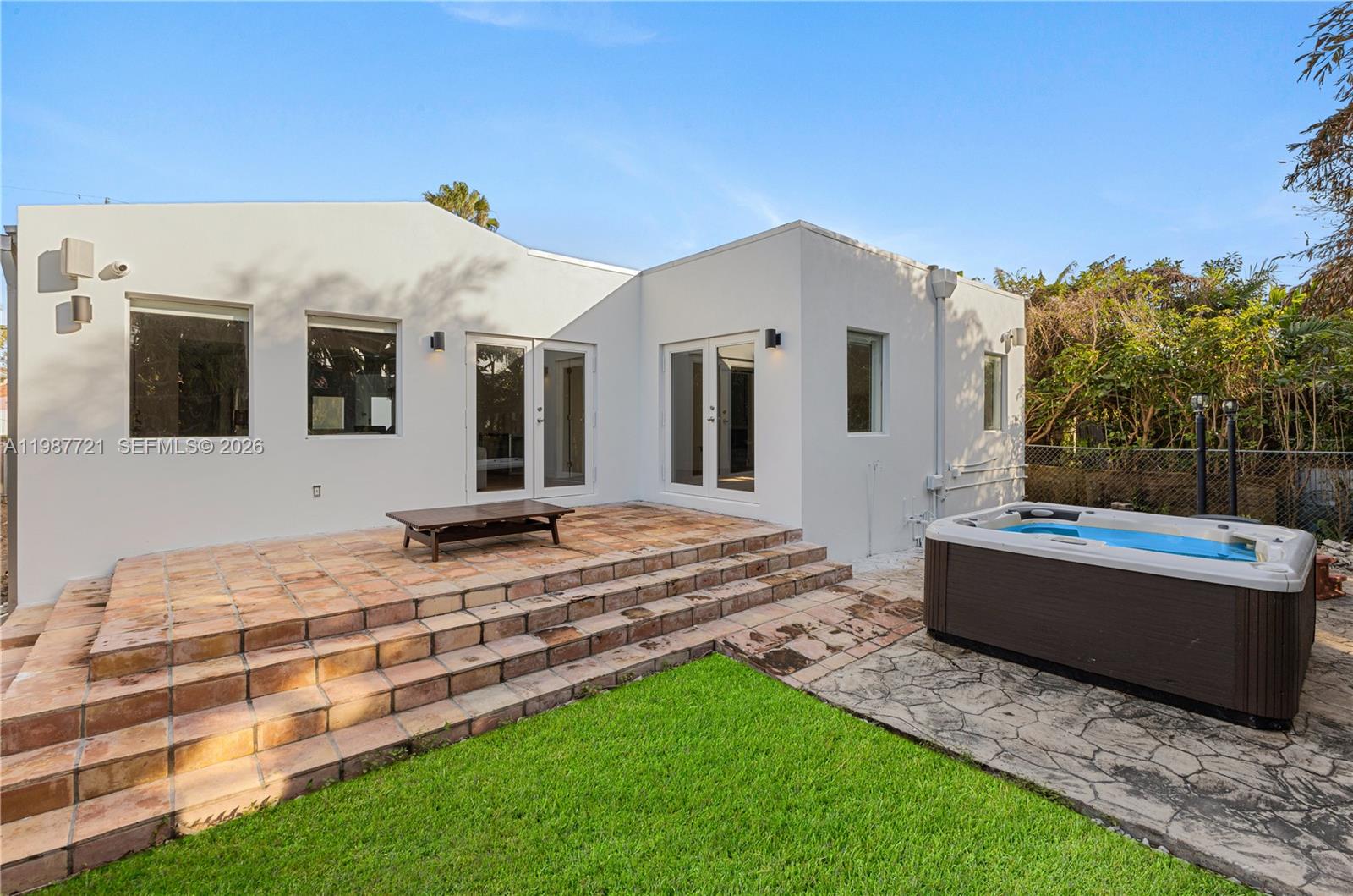 8926 Emerson Ave Surfside, FL 33154