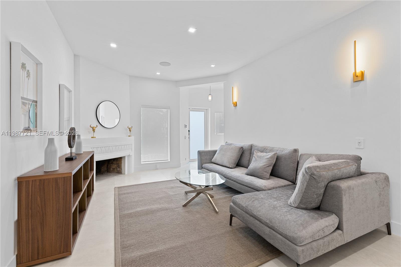 8926 Emerson Ave Surfside, FL 33154