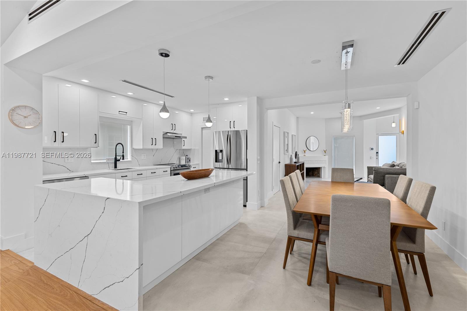 8926 Emerson Ave Surfside, FL 33154