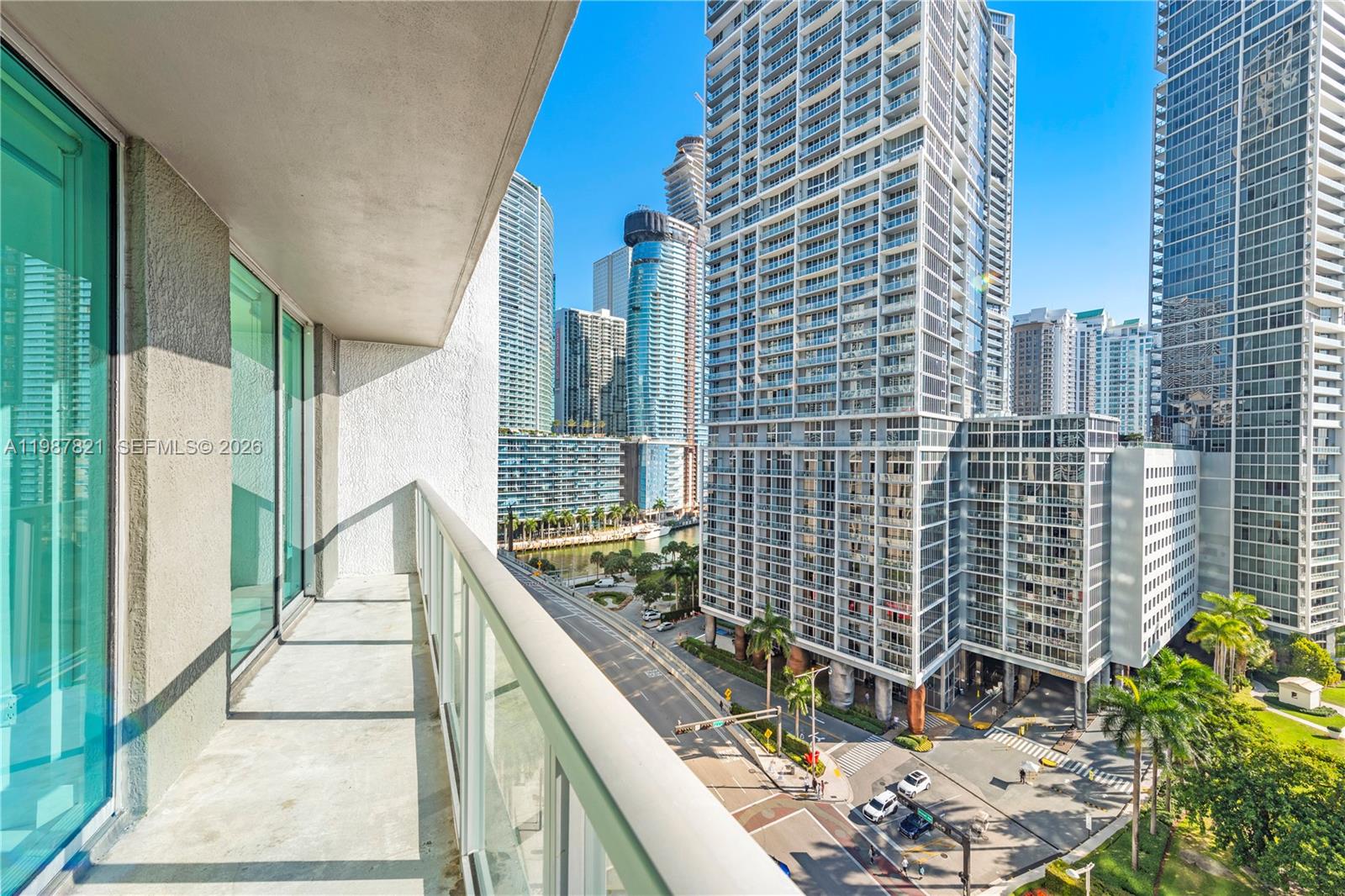 500 Brickell Ave #1402 Miami, FL 33131