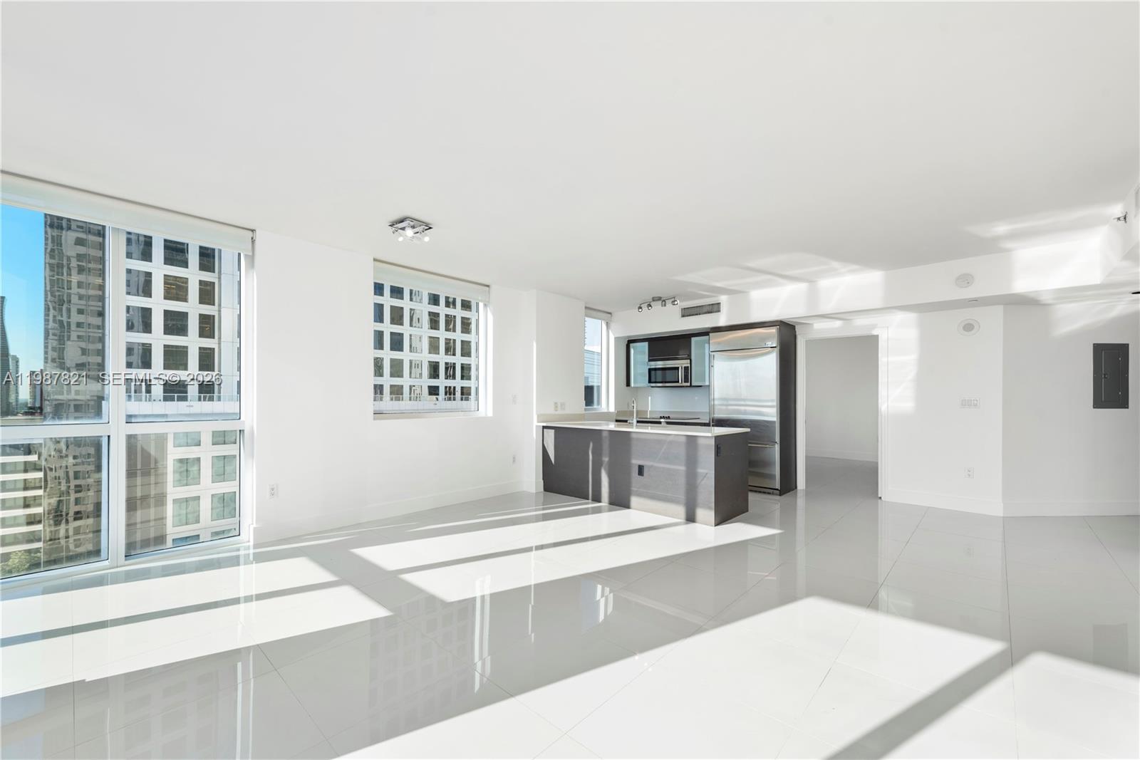 500 Brickell Ave #1402 Miami, FL 33131