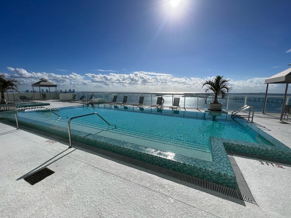 image Emerald at Brickell10