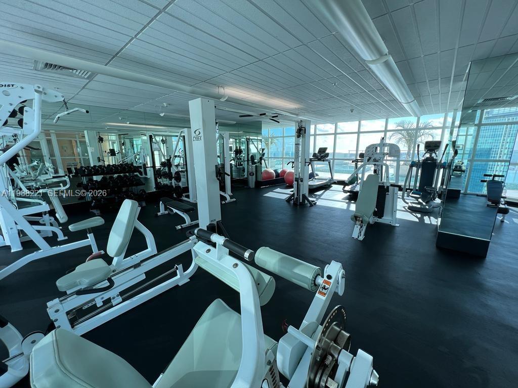 image Emerald at Brickell14