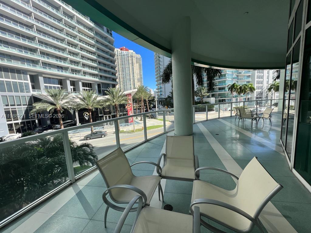 image Emerald at Brickell15