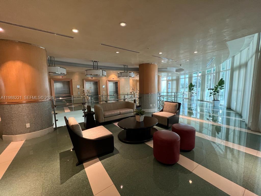 image Emerald at Brickell17