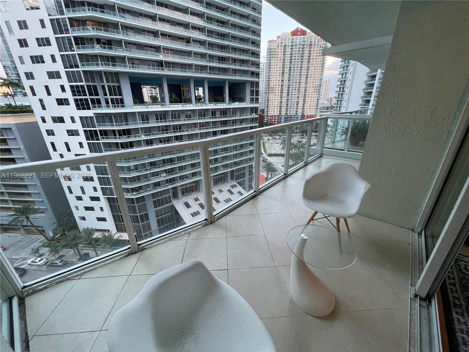 image Emerald at Brickell7