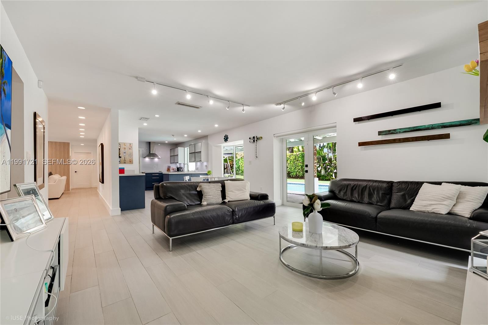 10330 SW 71st Ave Pinecrest, FL 33156