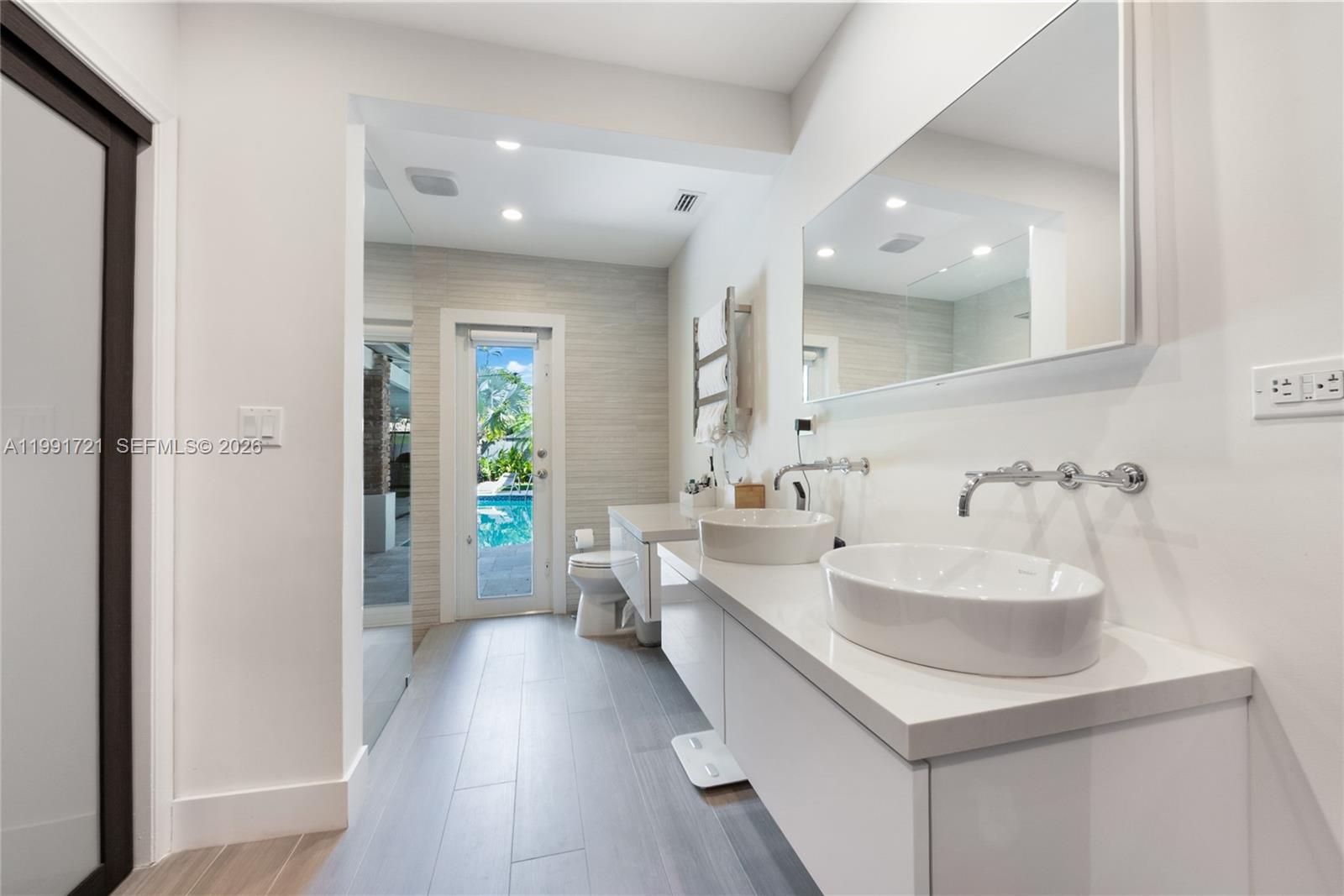 10330 SW 71st Ave Pinecrest, FL 33156