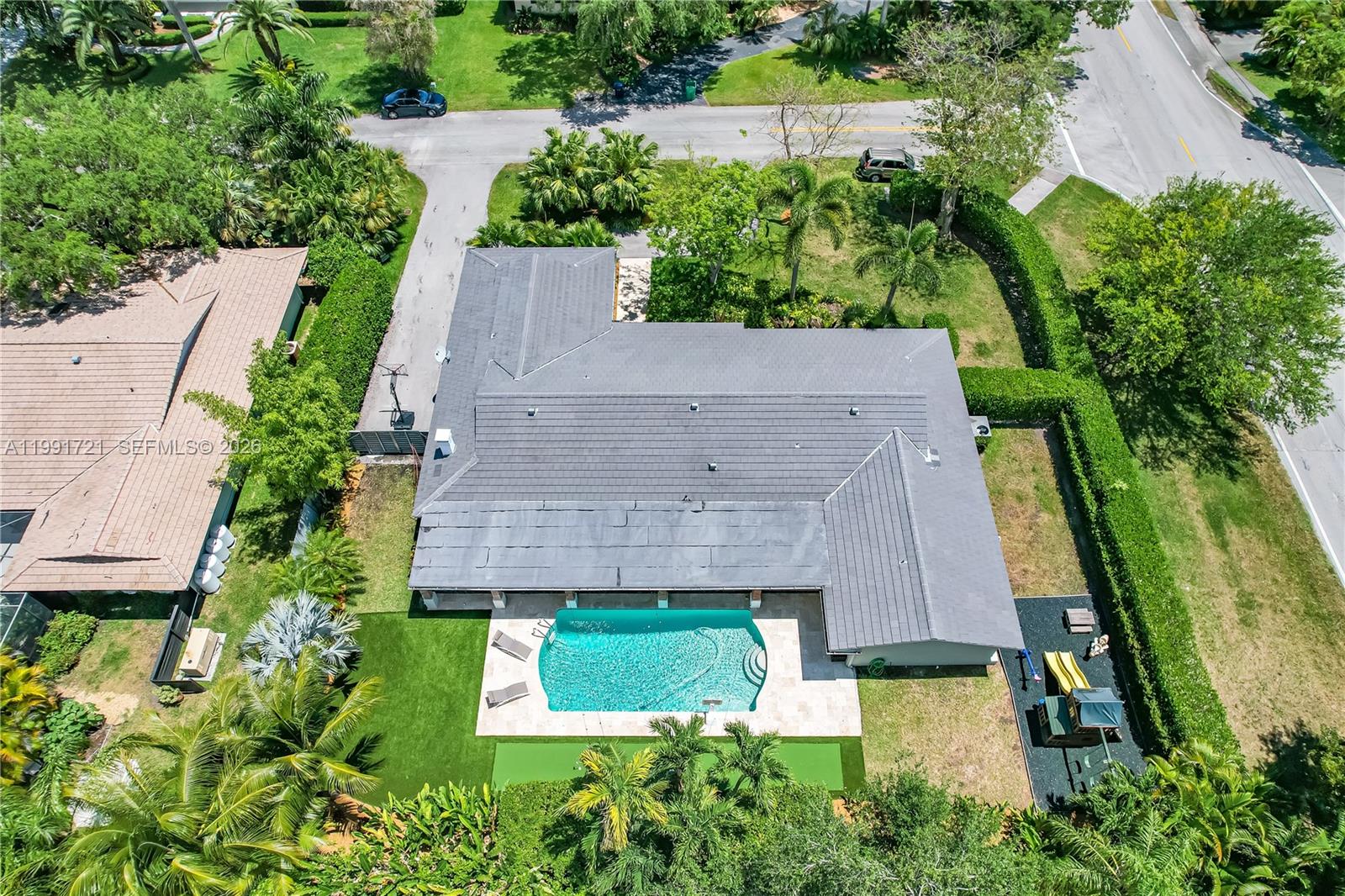 10330 SW 71st Ave Pinecrest, FL 33156