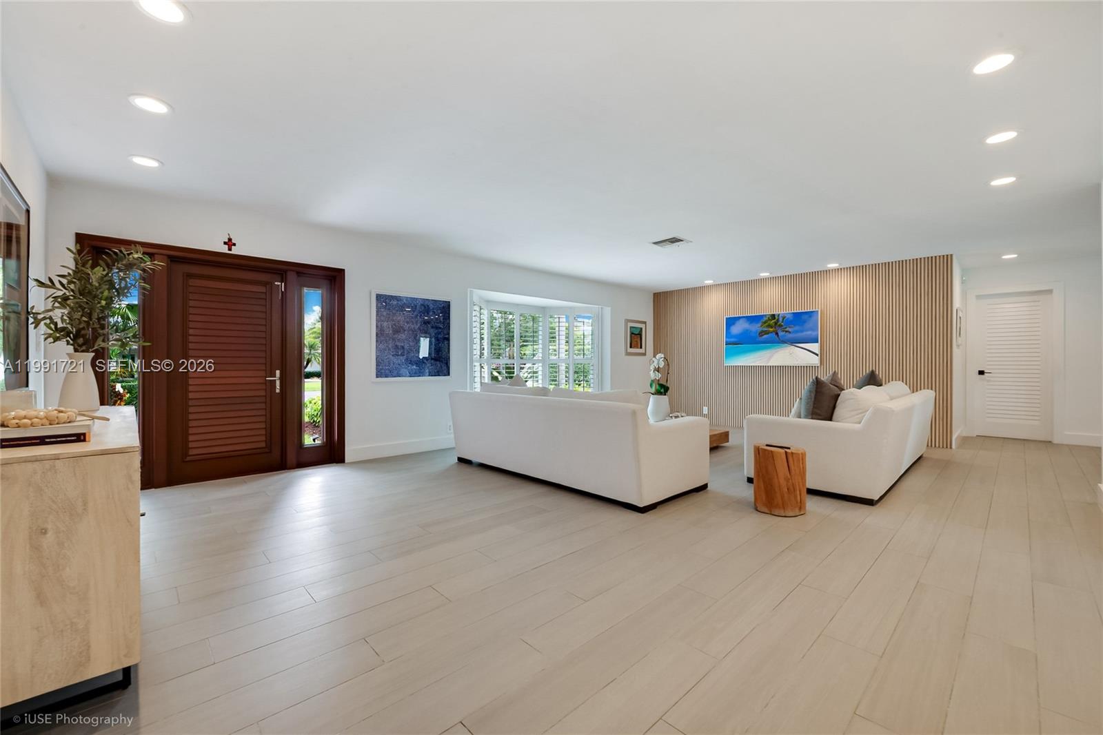 10330 SW 71st Ave Pinecrest, FL 33156