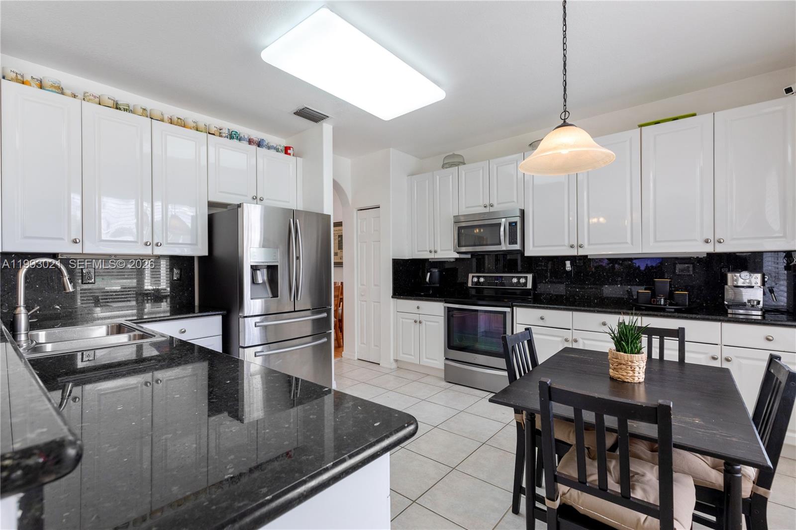 4128 Amber Ln Weston, FL 33331