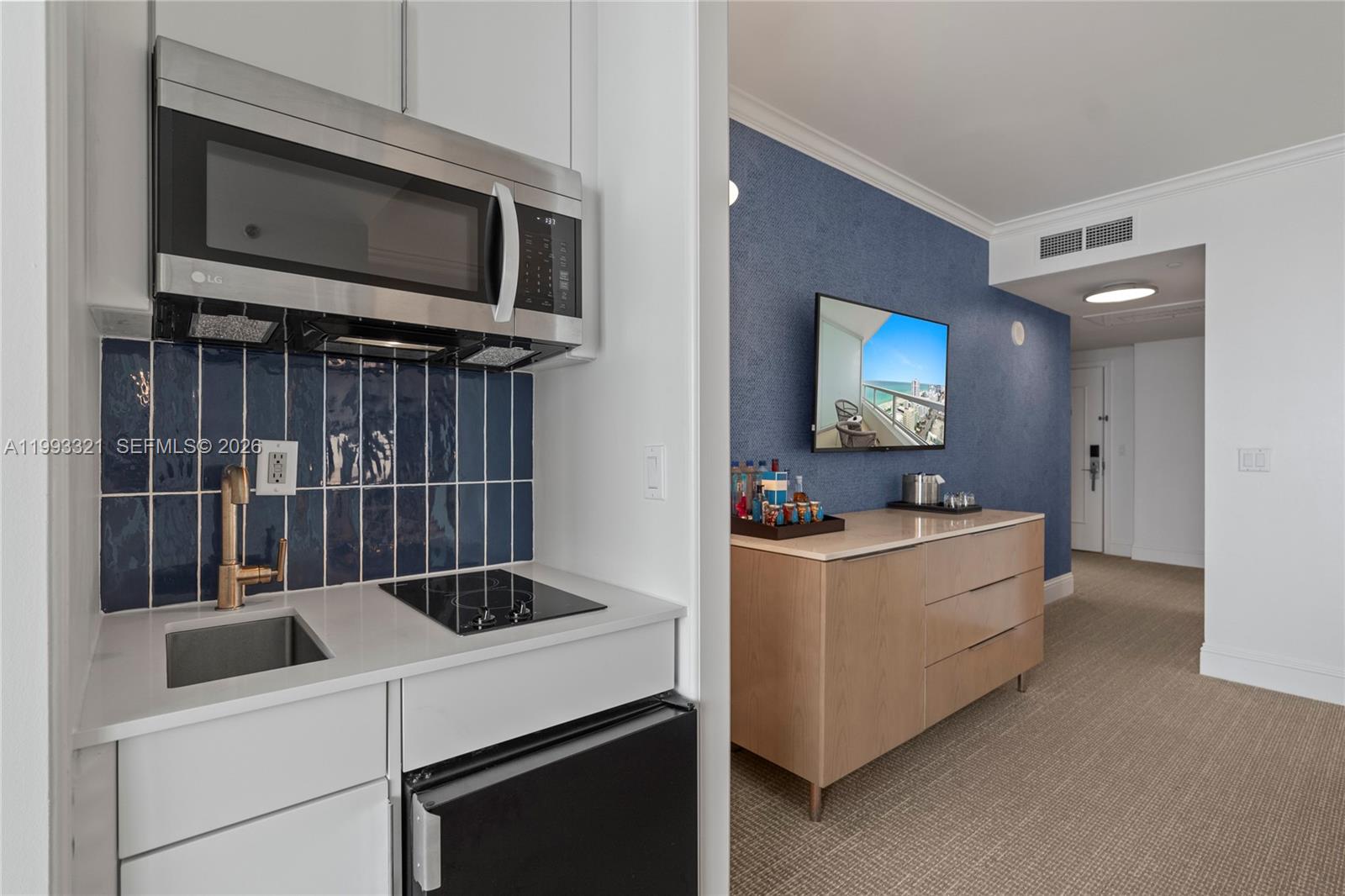 4401 Collins Ave #2610/2612 Miami Beach, FL 33140