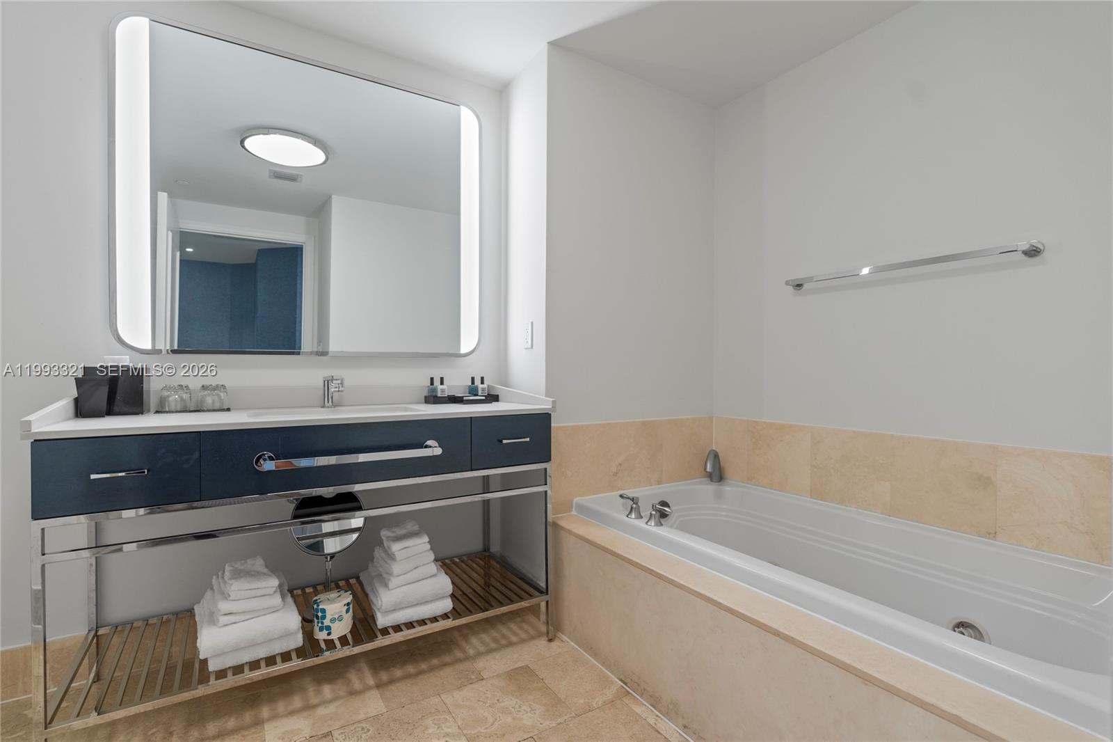 4401 Collins Ave #2610/2612 Miami Beach, FL 33140