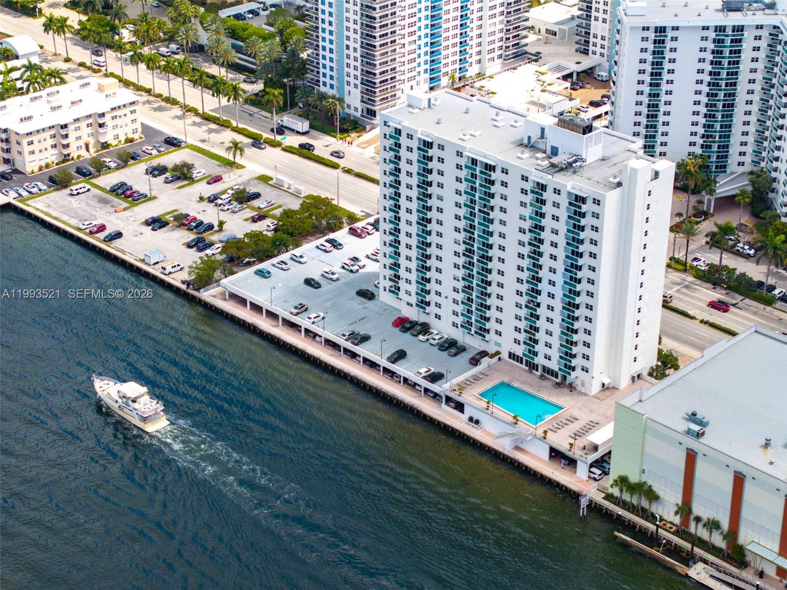 3000 S Ocean Dr #606 Hollywood, FL 33019