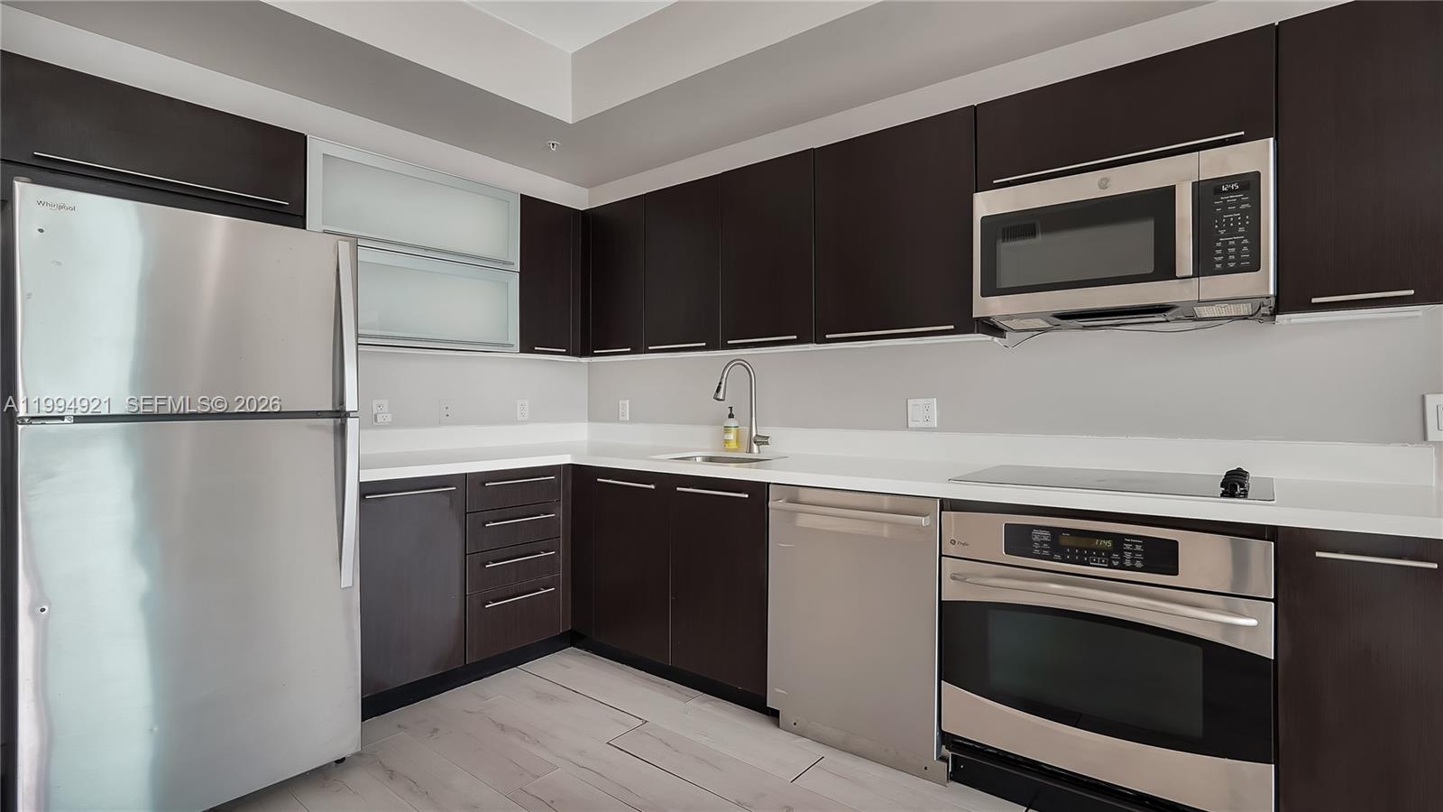 90 SW 3rd St #3003 Miami, FL 33130